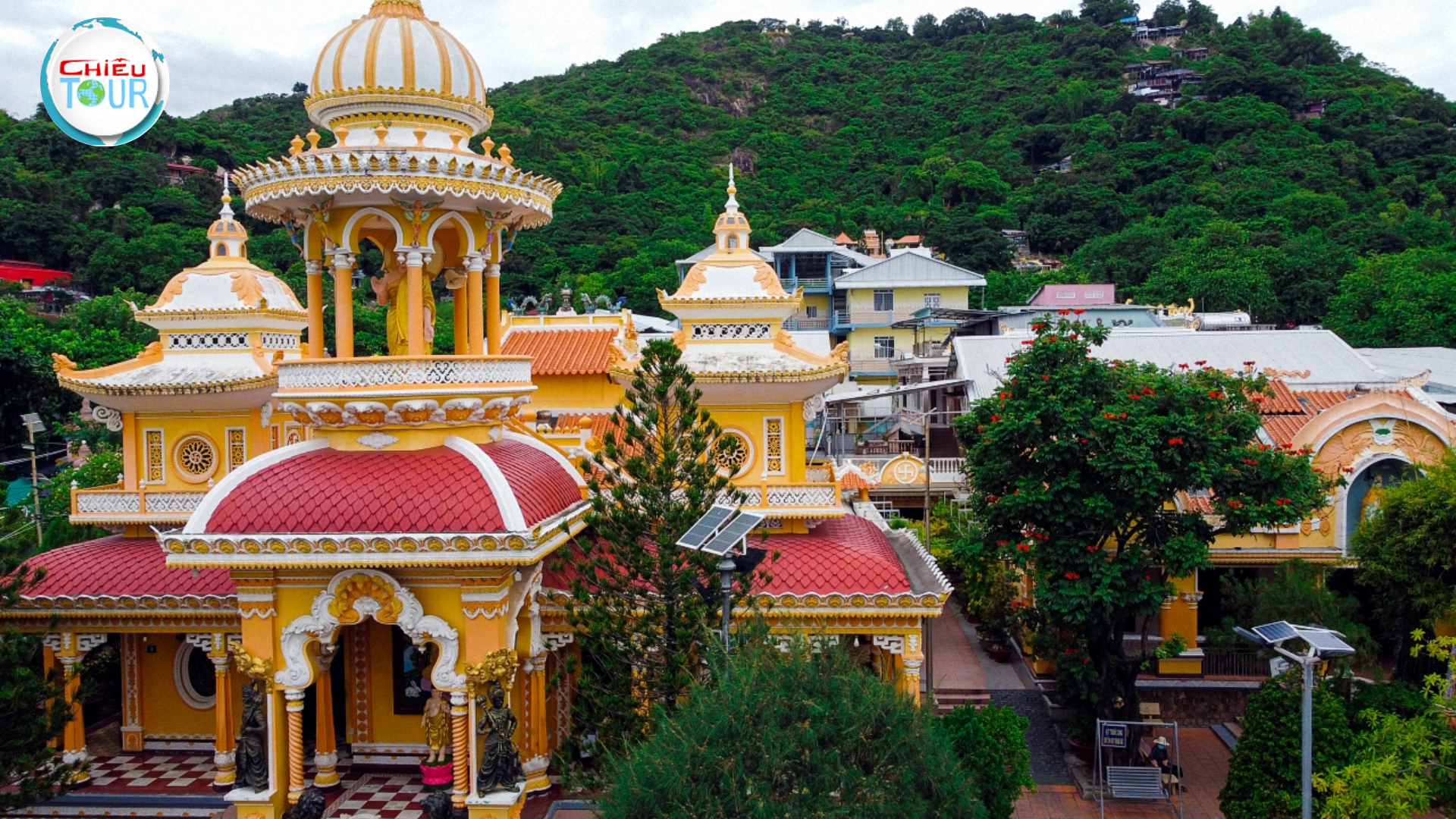 Cultural Footprints of Buddhism: 10 Beautiful Temples in the Mekong Delta