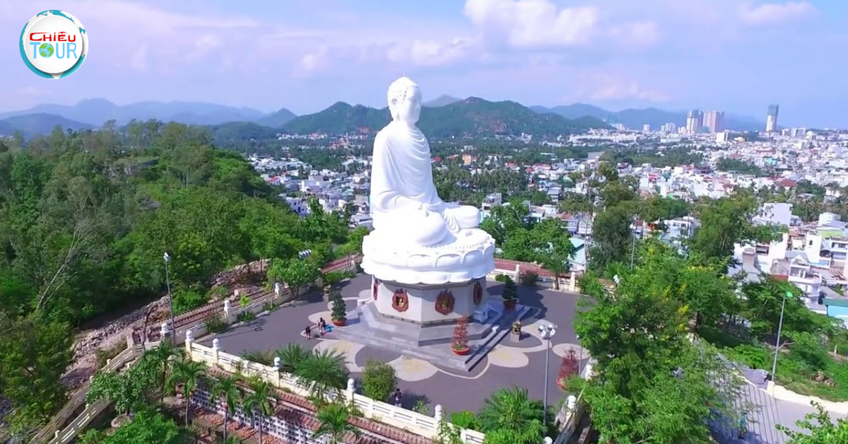 Long Son Pagoda: A Symbol of Buddhism in Nha Trang