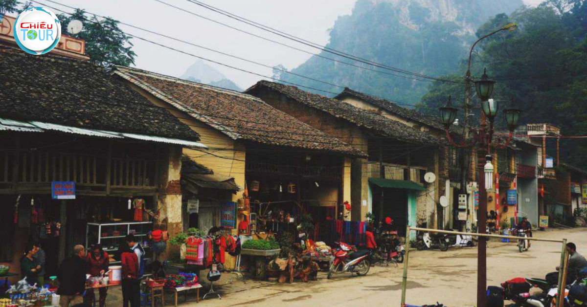 Dong Van Old Town: A Beauty That Defies Time at the Northernmost Point of Vietnam