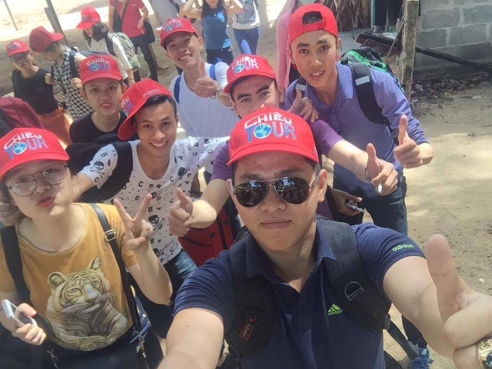 sinh viên tham gia các tour du lịch do Chour tour tổ chức