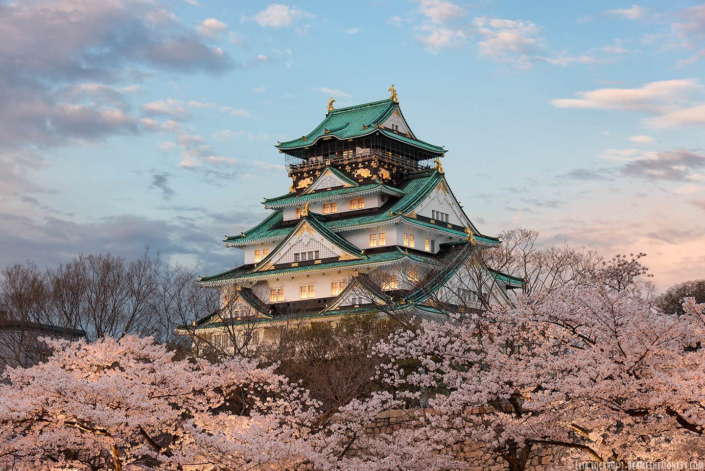 Lâu đài Osaka